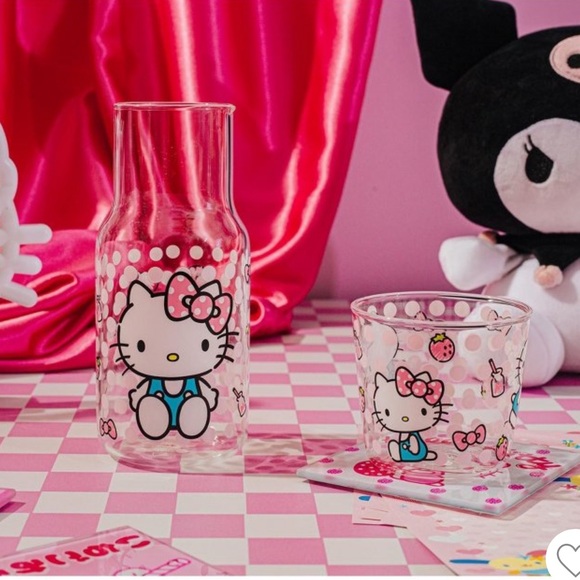 Hello Kitty Sanrino Pink Polka Dot 18-Ounce Glass Pitcher 8-Ounce Glass Cup NWT - Picture 1 of 7